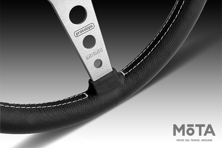 クラシカルなデザインが人気！ MOMOのステアリング「PROTOTIPO」に大径