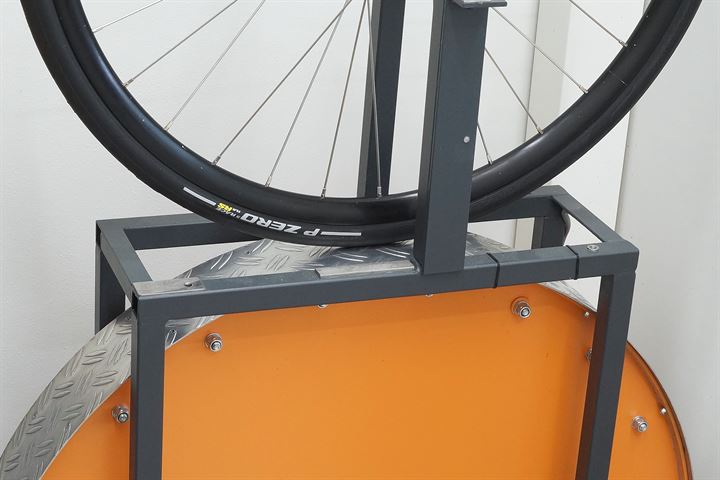 Road Bike Tire Test: Pirelli P Zero Race TLR RS SpeedCore 28