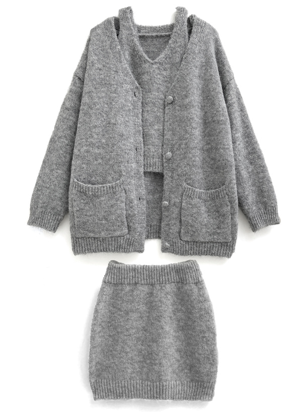 ニットキャミソール×ニットカーディガン×ニットミニスカート