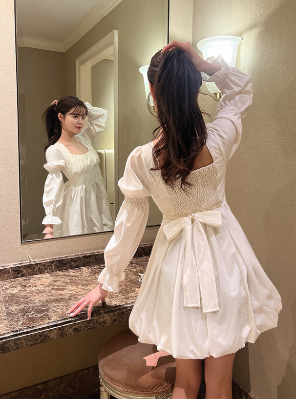 Miss Rosier アイボリー フリル付き長袖ミニワンピース Miss Rosier