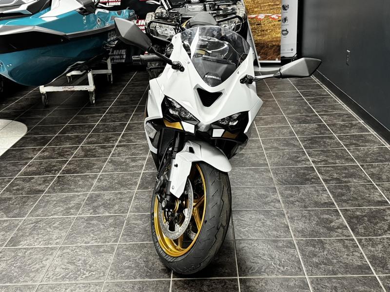 2026 Kawasaki Ninja® ZX™-6R | Redline Powersports Myrtle Beach