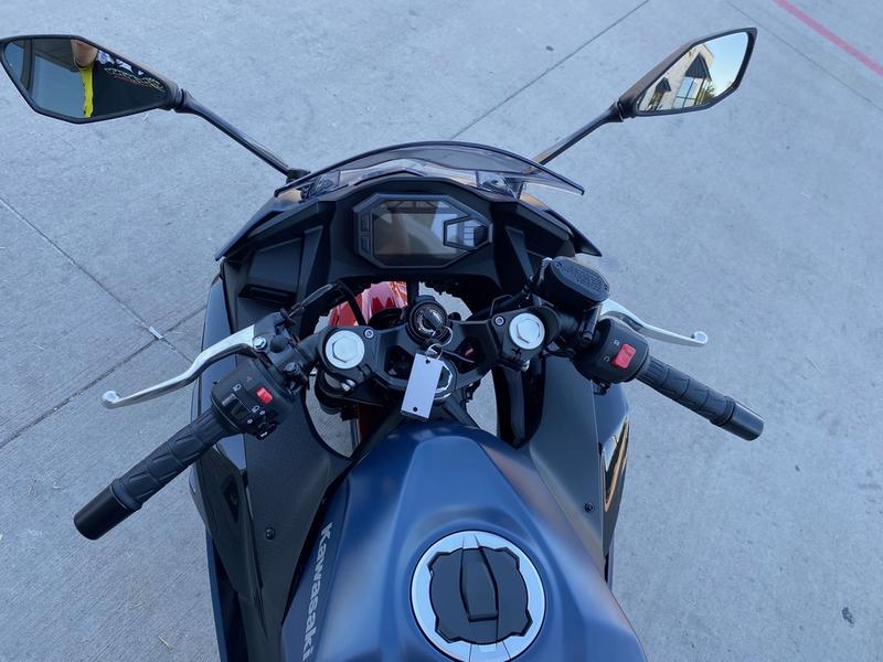 2026 Kawasaki Ninja® 500 ABS Metallic Matte Twilight Blue