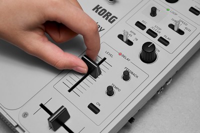 handytraxx play - PORTABLE RECORD PLAYER | KORG (Taiwan)