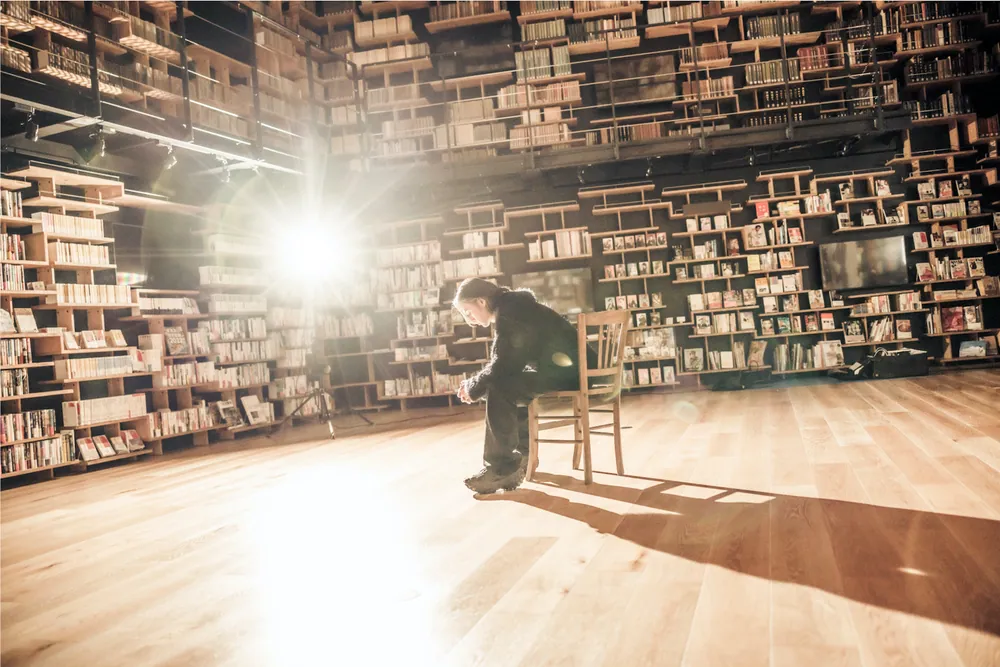 稲葉浩志作品集 シアン[特装版]」稲葉浩志 [ノンフィクション] - KADOKAWA