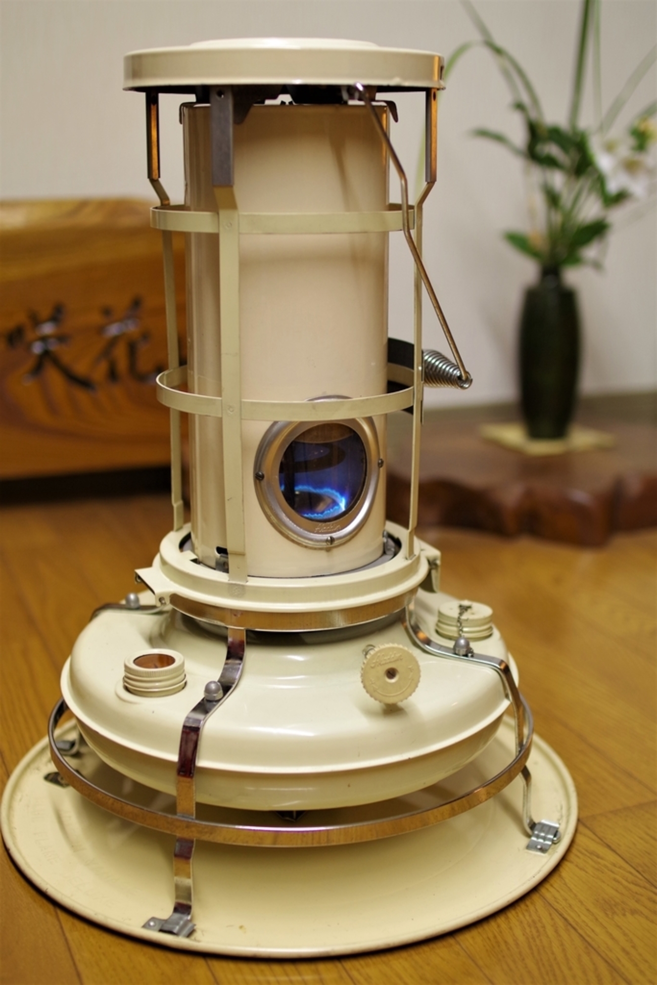 愛用のアラジンストーブ（25型）にお出ましいただく。 - のぼうず ブログ