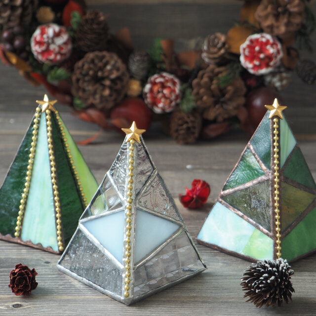ガラス製クリスマスツリーキャンドルホルダー | iichi 日々の暮らしを