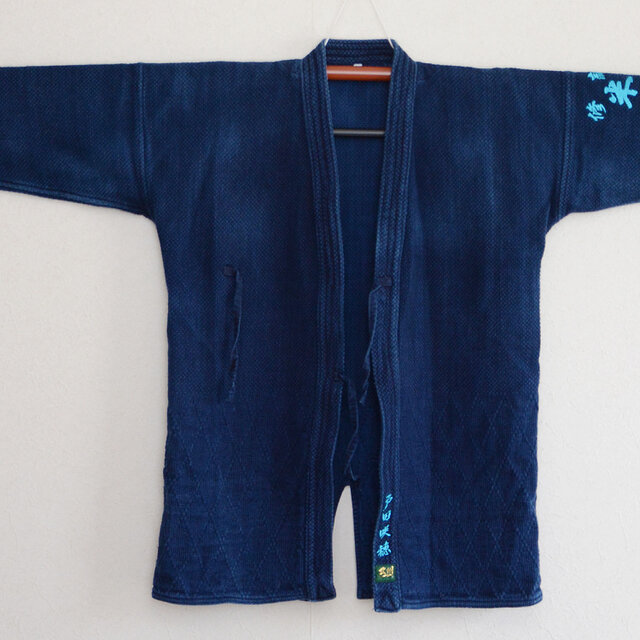 藍染と刺繍が美しい剣道着】刺し子 ジャケット 木綿 リメイク素材 武州