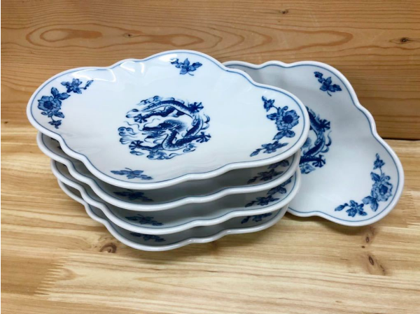 新品】染付龍図木瓜型高台盛皿5枚セット /1個のサイズ/約23.8cm×約16cm