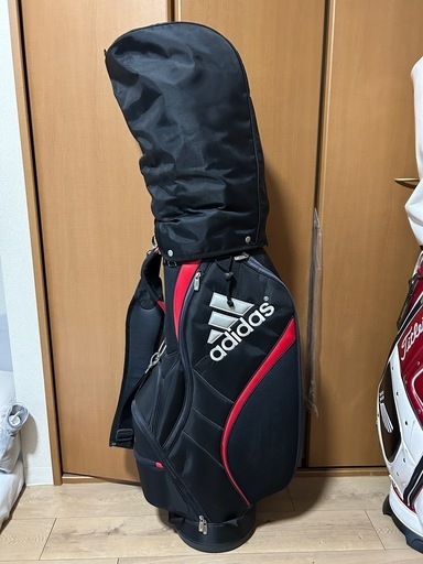 adidas キャディバッグ 黒/赤 ストライプデザイン adidas キャディ