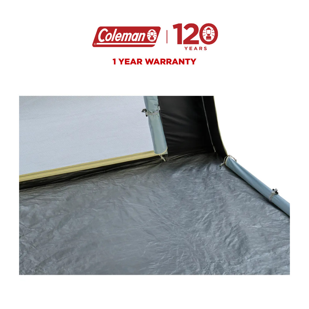 Coleman® Family Screen Shade Dark Room