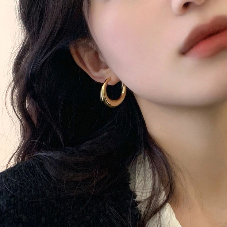 ぷっくりとした厚みがかわいいピアス 上品 両耳[品番：MSDL0003596