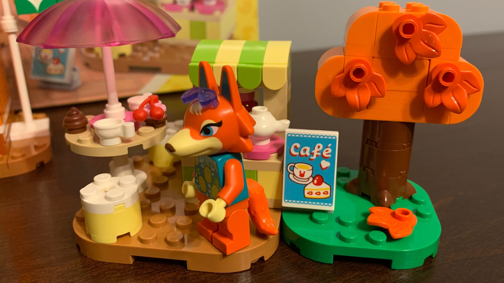 Lego K.K.'s Concert at the Plaza (77052) review: 