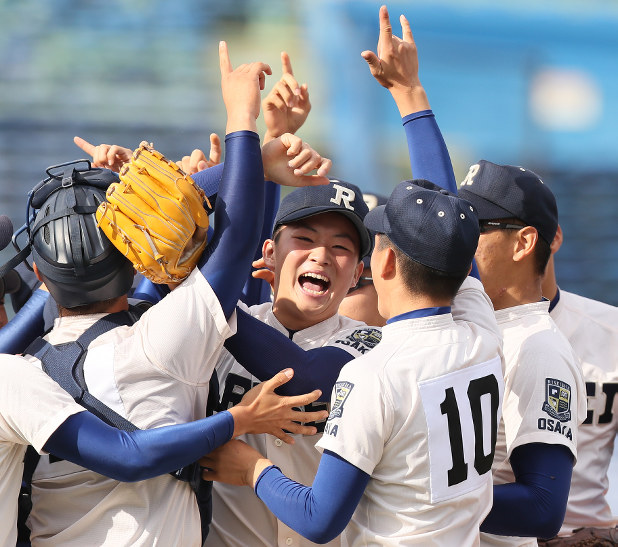 神宮野球大会：履正社が初優勝 早実に打ち勝つ | 毎日新聞