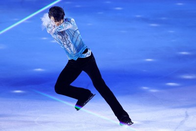 ファンタジー・オン・アイス開幕 羽生結弦さんら華麗に | 毎日新聞