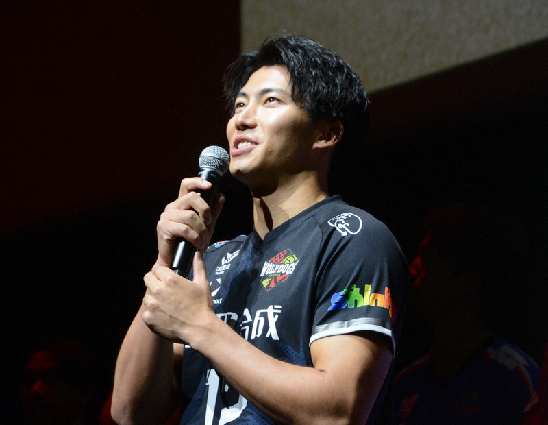 水町泰杜「お兄ちゃん、4年生のイメージ…」 SVリーグ開幕会見 | 毎日新聞