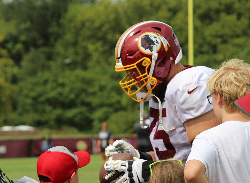 レッドスキンズがチーム名とロゴ変更へ 人種差別抗議広がりで NFLの