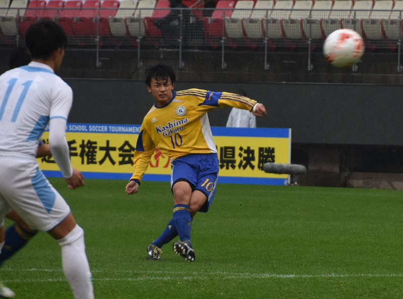 サッカー日本代表 】上田綺世選手 法政大学時代サイン入りサッカー