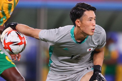 ルーツ・日本代表：サッカー男子 GK谷晃生の「飛び級」人生 地に足の