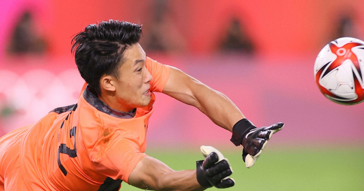 日本を4強に導いたサッカー谷晃生 PK戦の「思い切り」生む意識 | 毎日新聞
