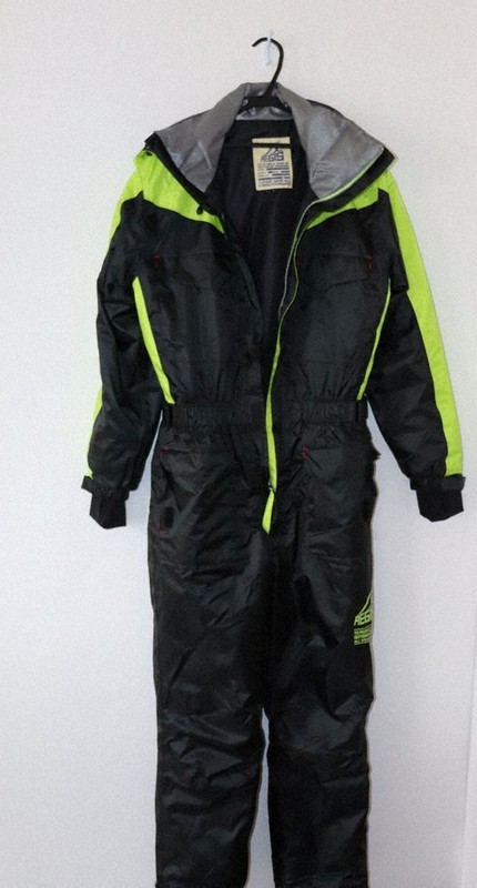 コレ推し！：ワークマン 防寒つなぎ 除雪時もレジャーも快適 ／北海道