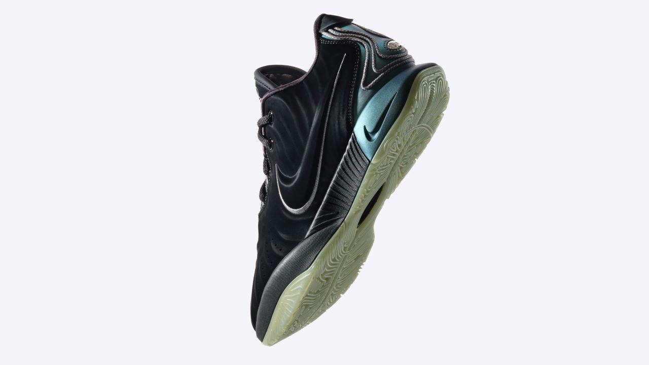 Nike LeBron 21 