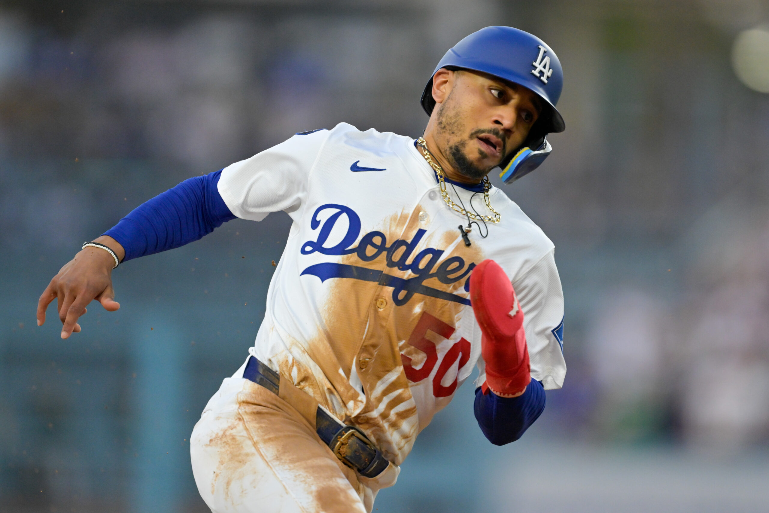 Mookie Betts Sustains Fractured Toe, Hoping To Avoid IL - MLB