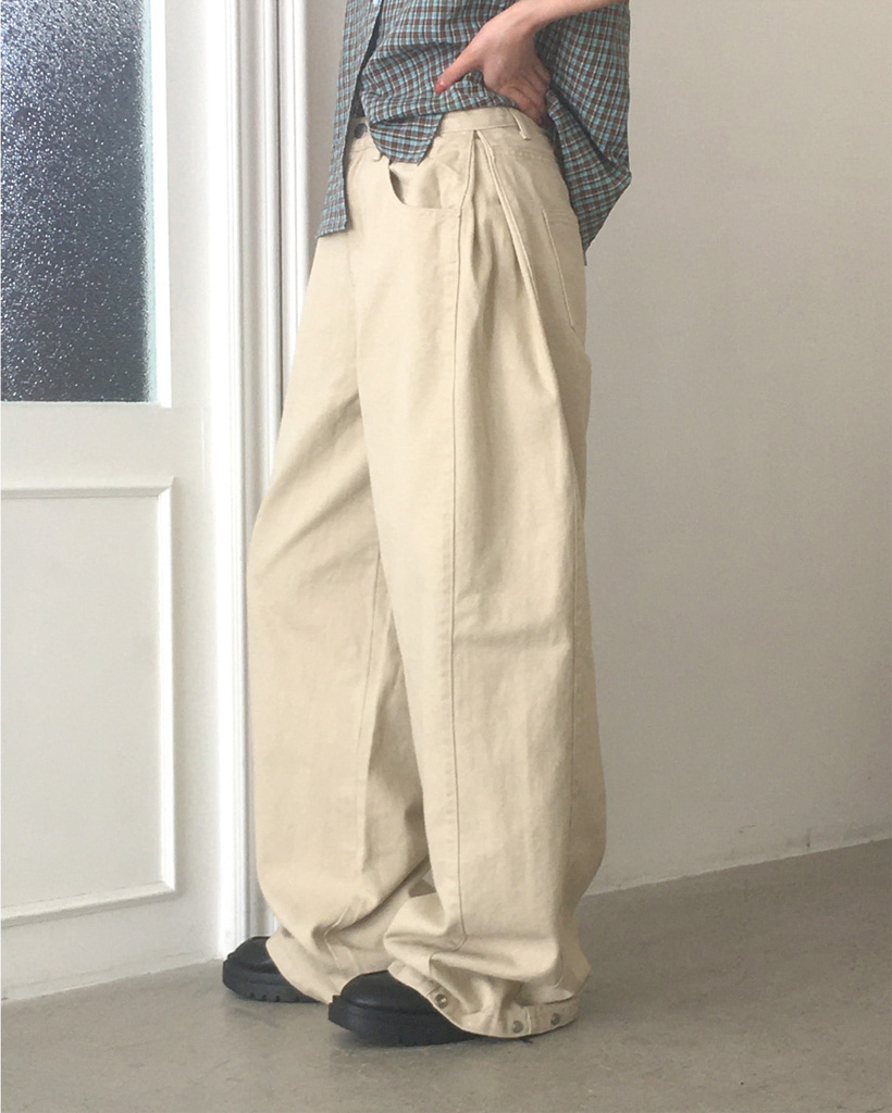 サイドタック入りワイドチノパンツ | ファッション通販サイト NUGU