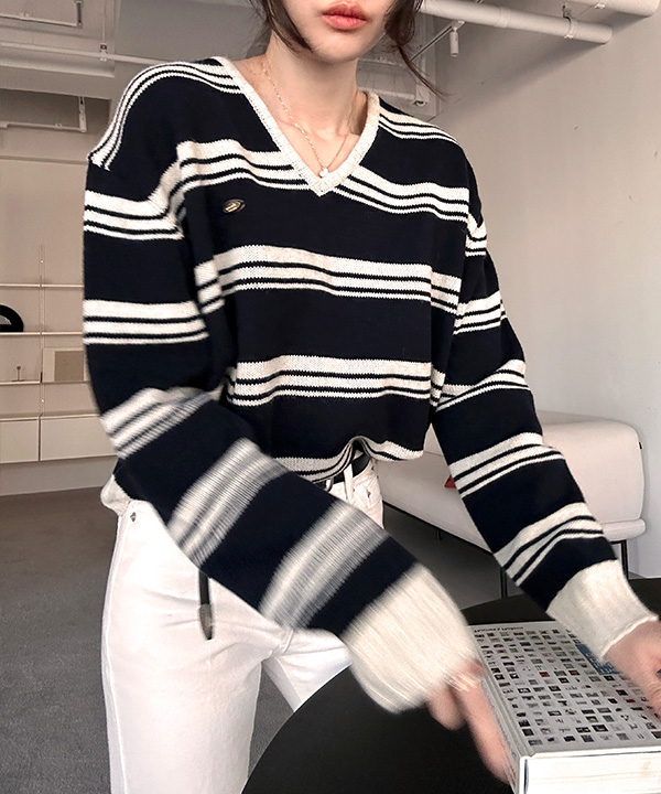 Vネックストライプニット | ファッション通販サイト NUGU