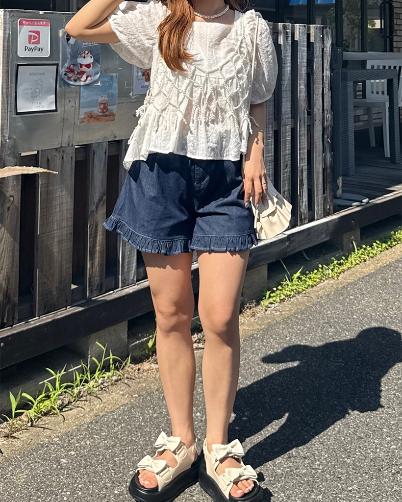 フリルヘムフレアショートデニムパンツ | ファッション通販サイト NUGU