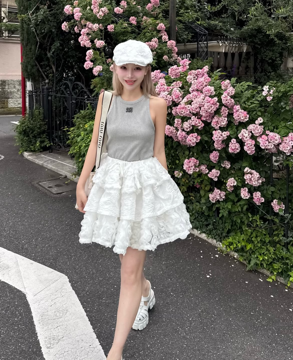 Fluffy rose volume skirt | ファッション通販サイト NUGU
