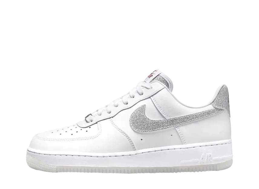 Nike Women's Air Force 1 '07 LX 