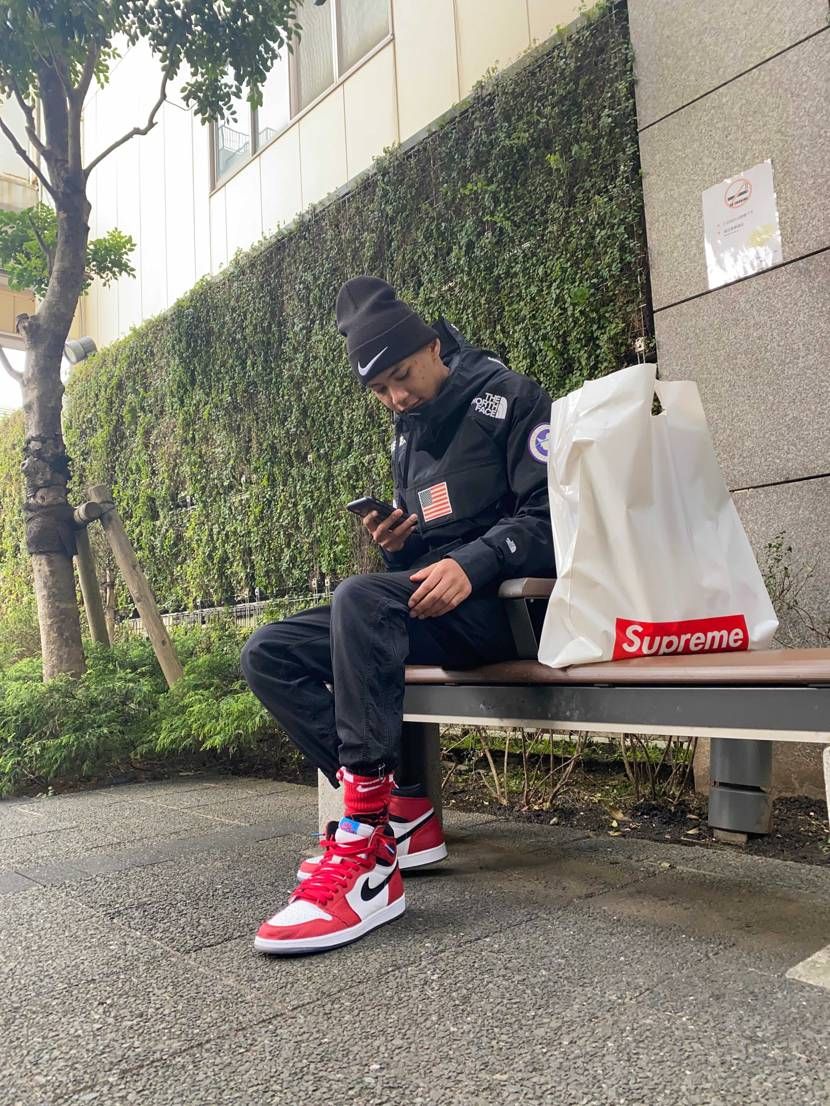 スパイダーマン × ナイキ エアジョーダン1 オリジンストーリー