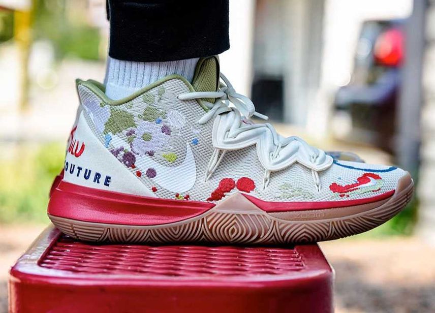 NIKE × BANDULU KYRIE 5 