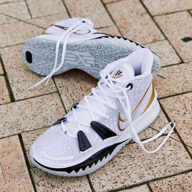 販売リンクあり】8/1発売 NIKE KYBRID S2 