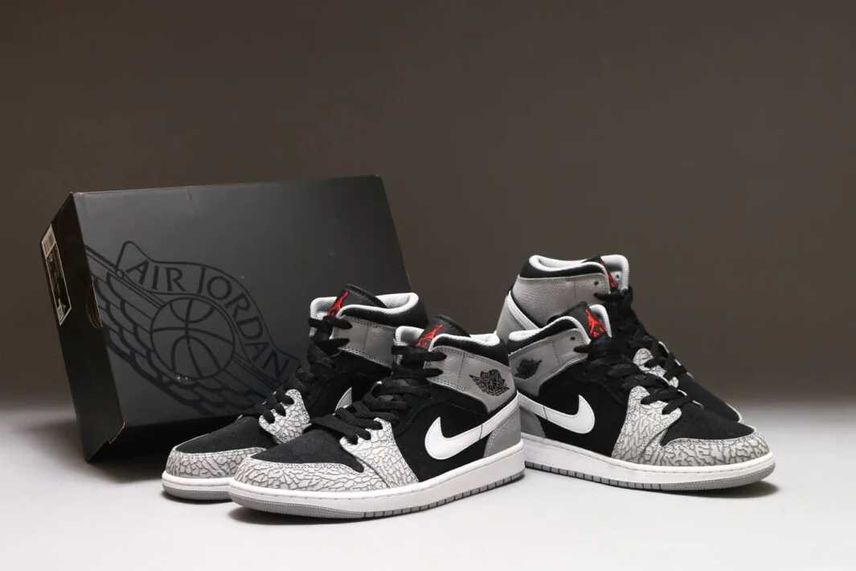 Nike Air Jordan 1 Mid 