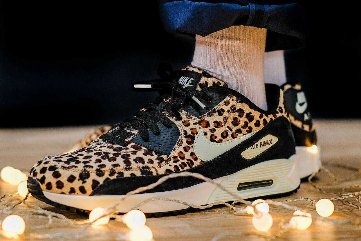 スニダンで購入可】3/23発売 Nike Air Max 90 Golf NRG 