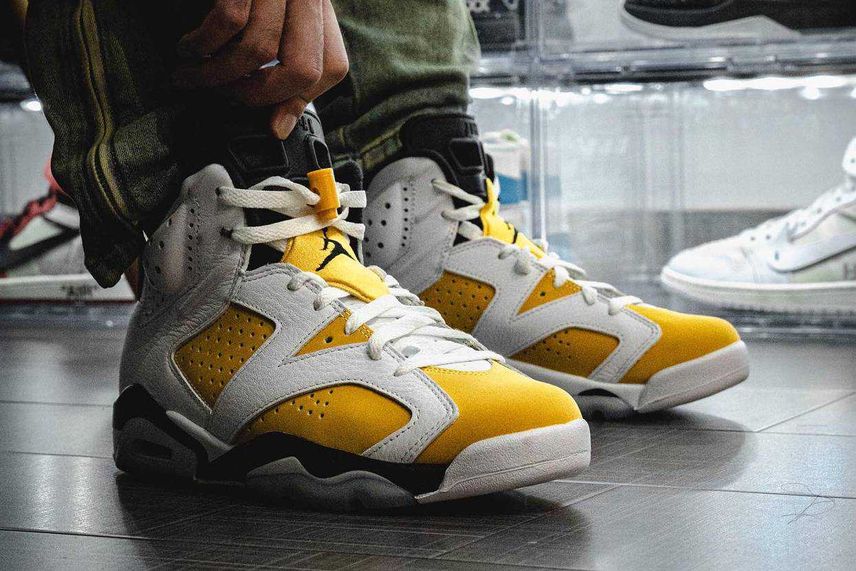 Nike Air Jordan 6 Retro 