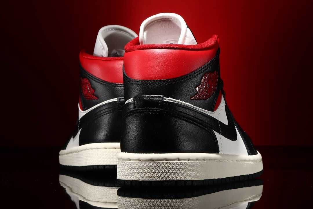 スニダンで購入可｜Nike WMNS Air Jordan 1 Mid 