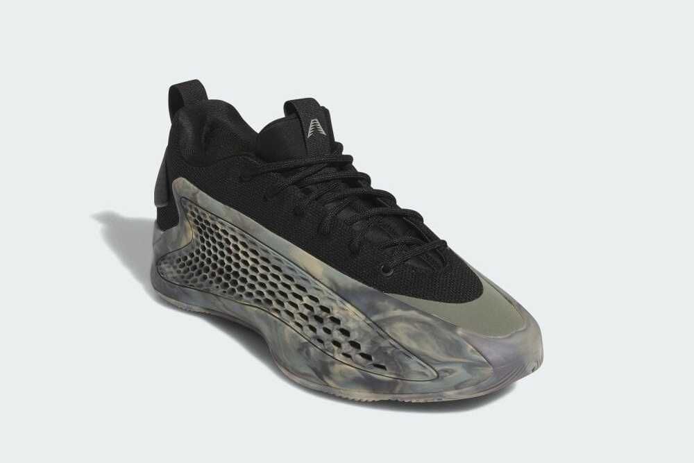 8/23発売｜adidas A.E.1 