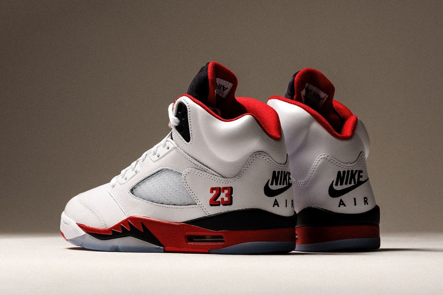 9/13発売｜Nike Air Jordan 5 