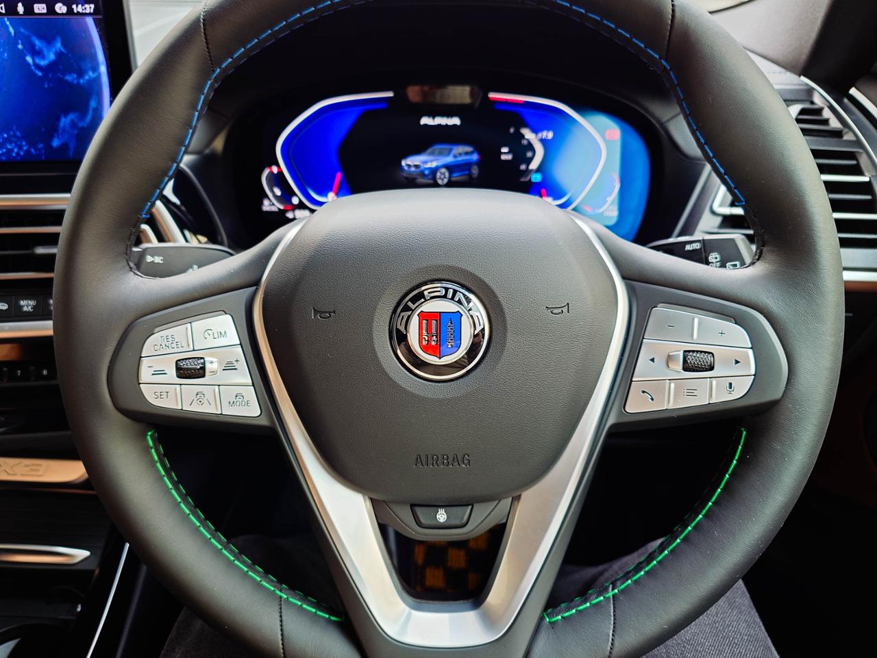 ALPINA ALPINAステアリング(スイッチトロニック付き) のパーツレビュー