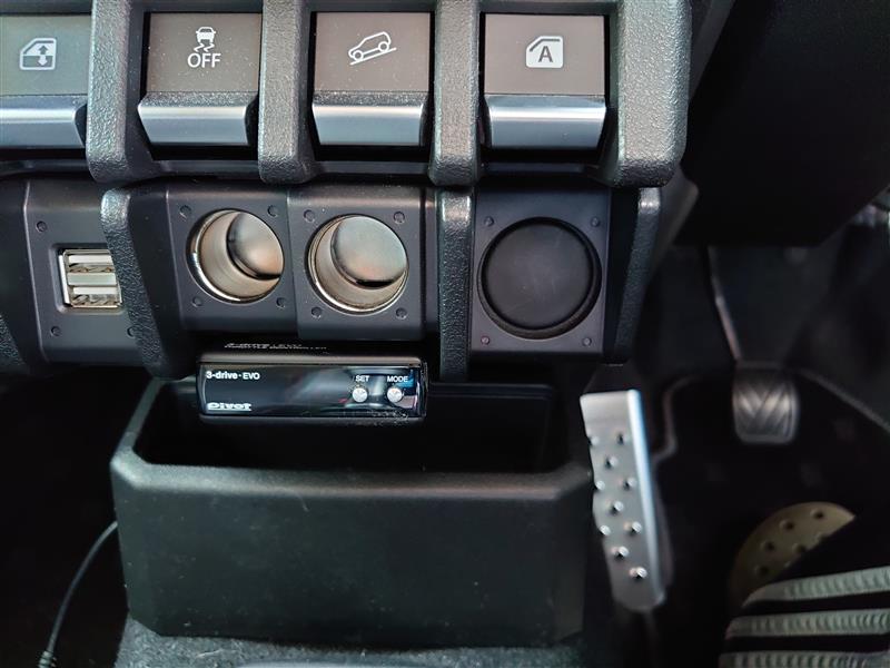スロットルコントローラー Pivot 3-drive EVO 取り付け（スズキ
