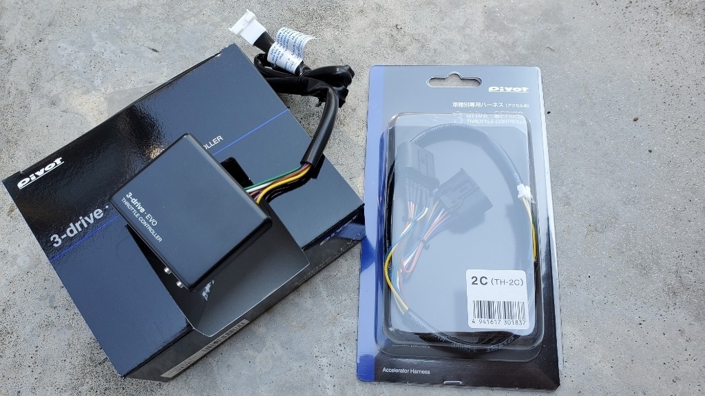 スロコン取付 PIVOT 3-drive EVO（スズキ ジムニー・JB64W）by せん