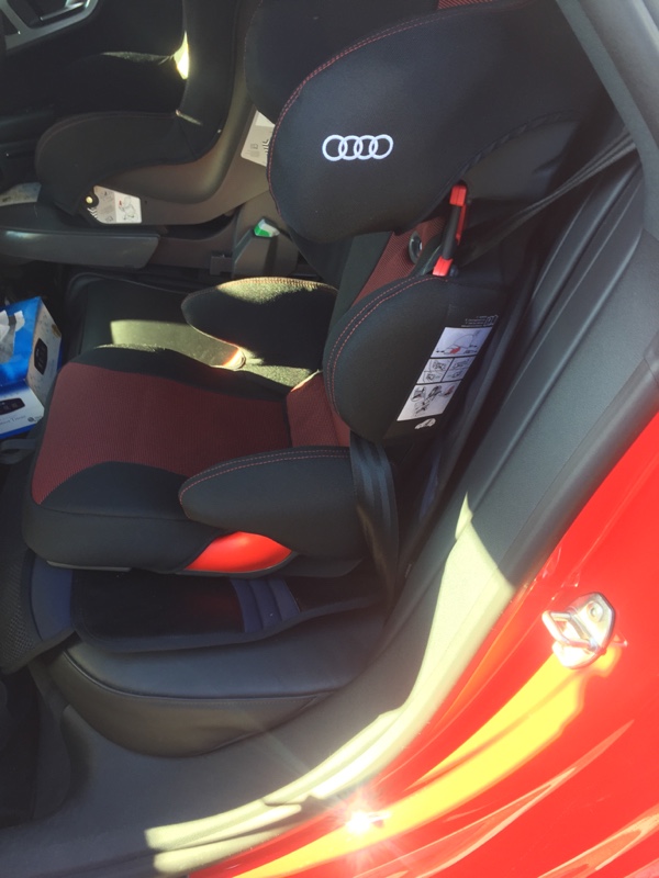 Audi純正(アウディ) チャイルドシート のパーツレビュー | A7 スポーツ