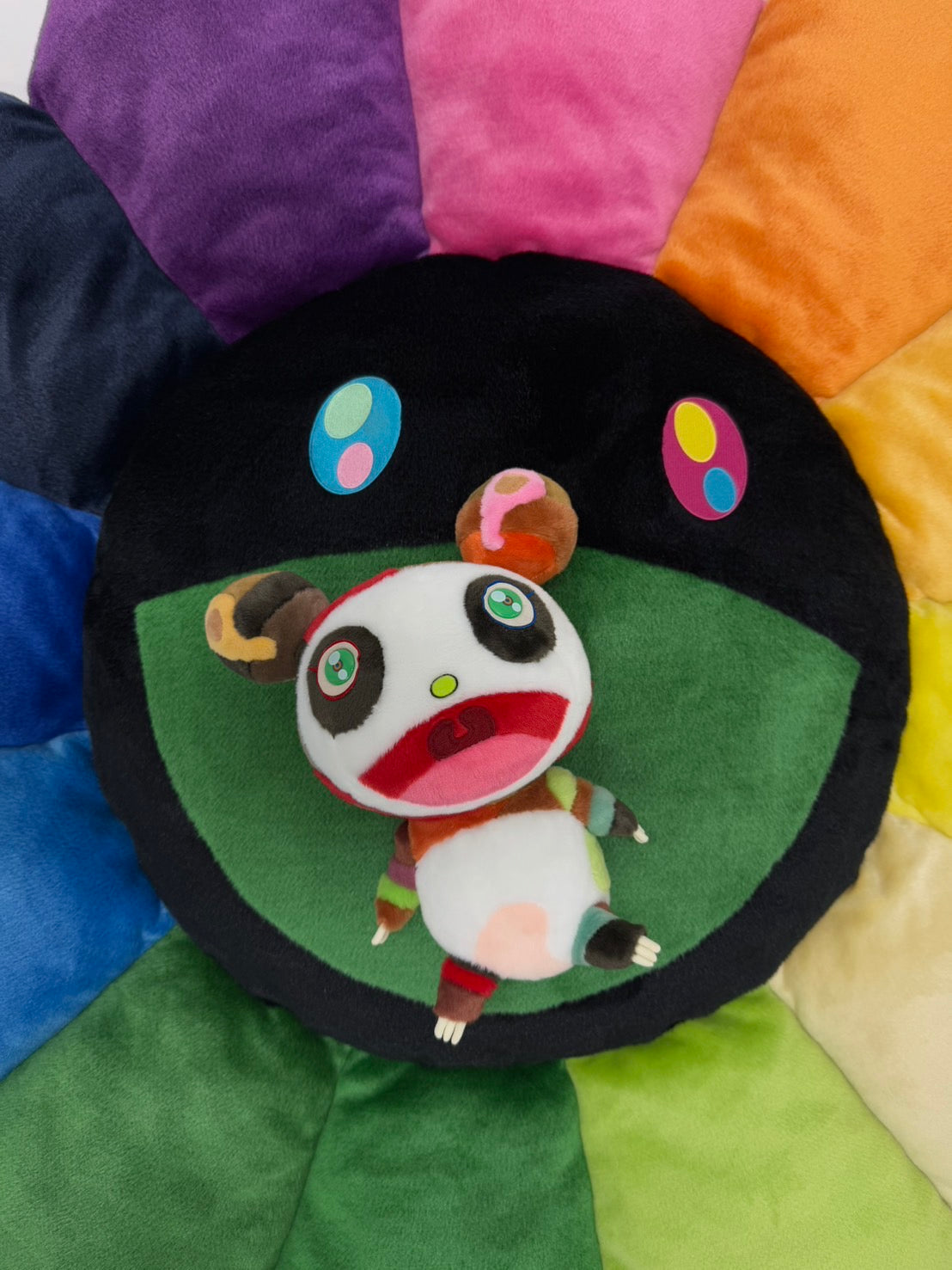 Takashi Murakami / kaikai kiki】待望のフラワークッションが本日20時