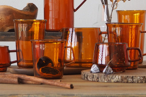 AMBER GLASS
