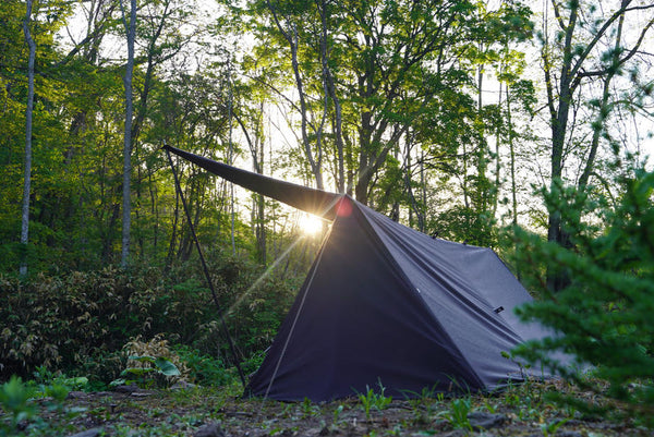 moose（ムースルームワークス）Light Weight tarp & Tent KAKUREGA