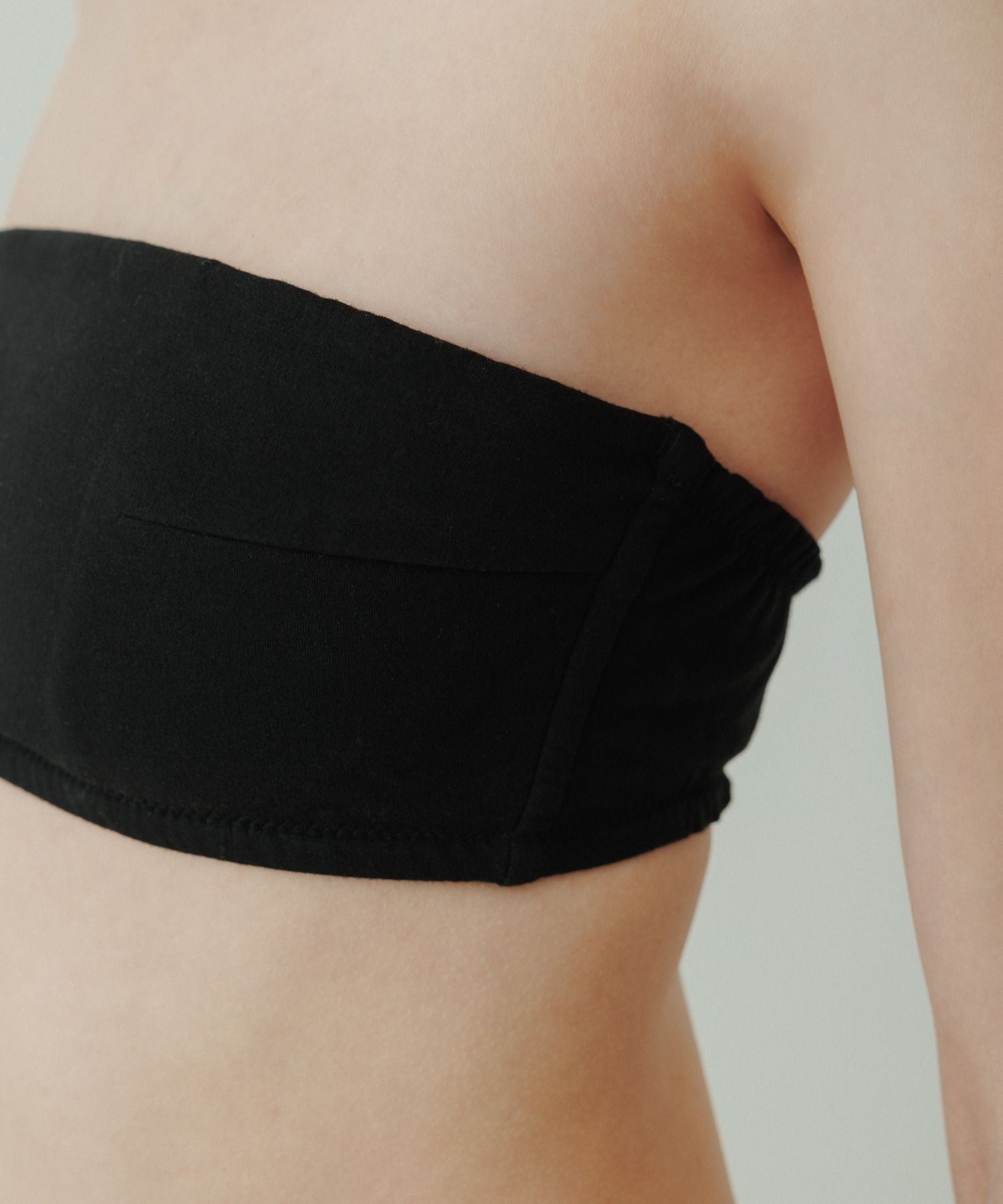 yo BIOTOP】cropped bare bra top Black 0 yo BIOTOP】cropped bare