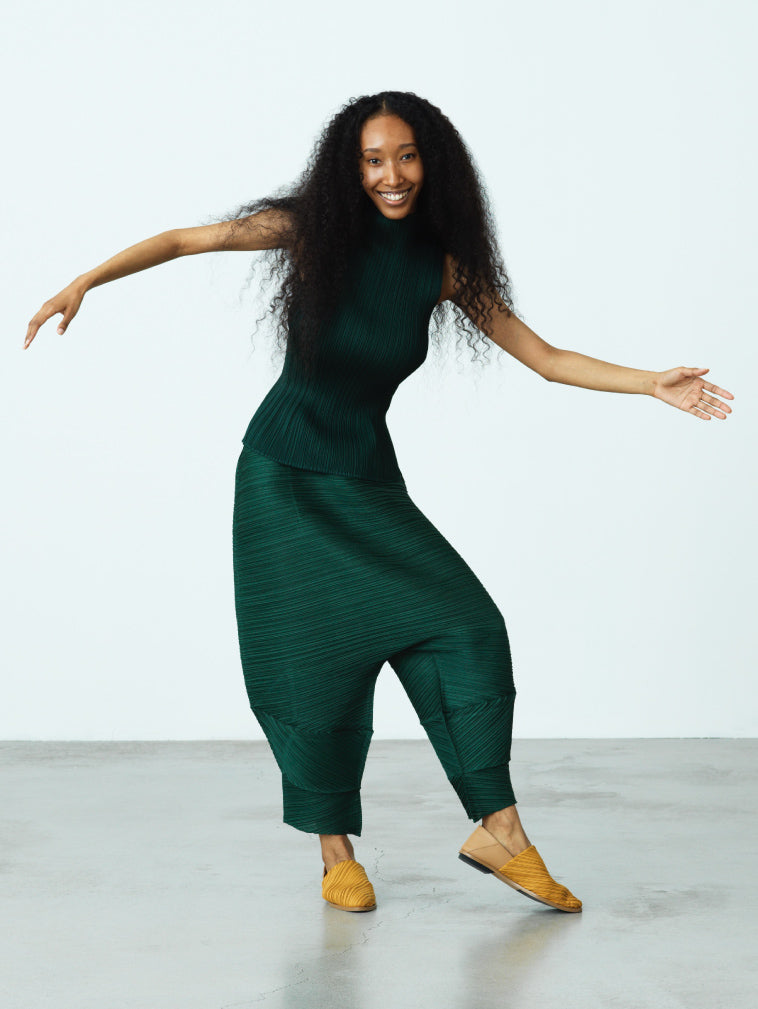 アイテムのご紹介「THICKER BOUNCE 」 – isseymiyake.com