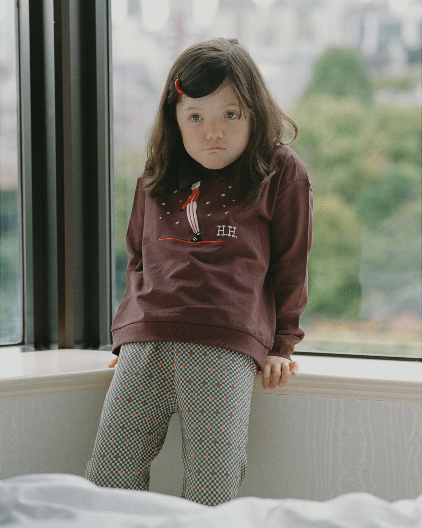Sweatshirt (Brown) | House on the Hill